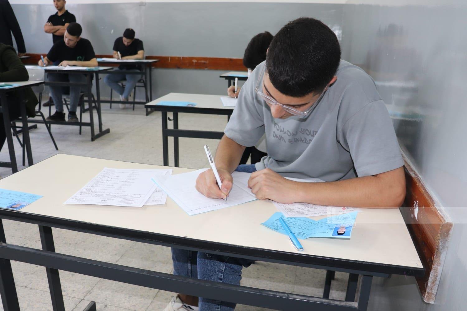 91 ألف طالب وطالبة في غزة والضفة يتقدمون غدا السبت لامتحان الثانوية العامة وسط ظروف صعبة